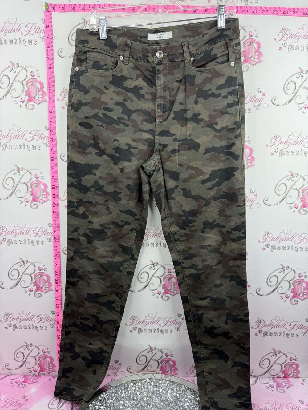 DYNDNM Kate pants Skinny Camo Jeans in Olive camouflage